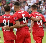 包含雄狮斯图加特坐镇主场迎战弗赖堡的词条 包含雄狮斯图加特坐镇主场迎战弗赖堡的词条