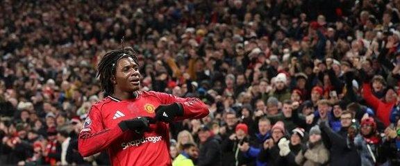 曼联防线失误频频，客场告负颓势明显的简单介绍