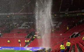 曼联主场踢疯了