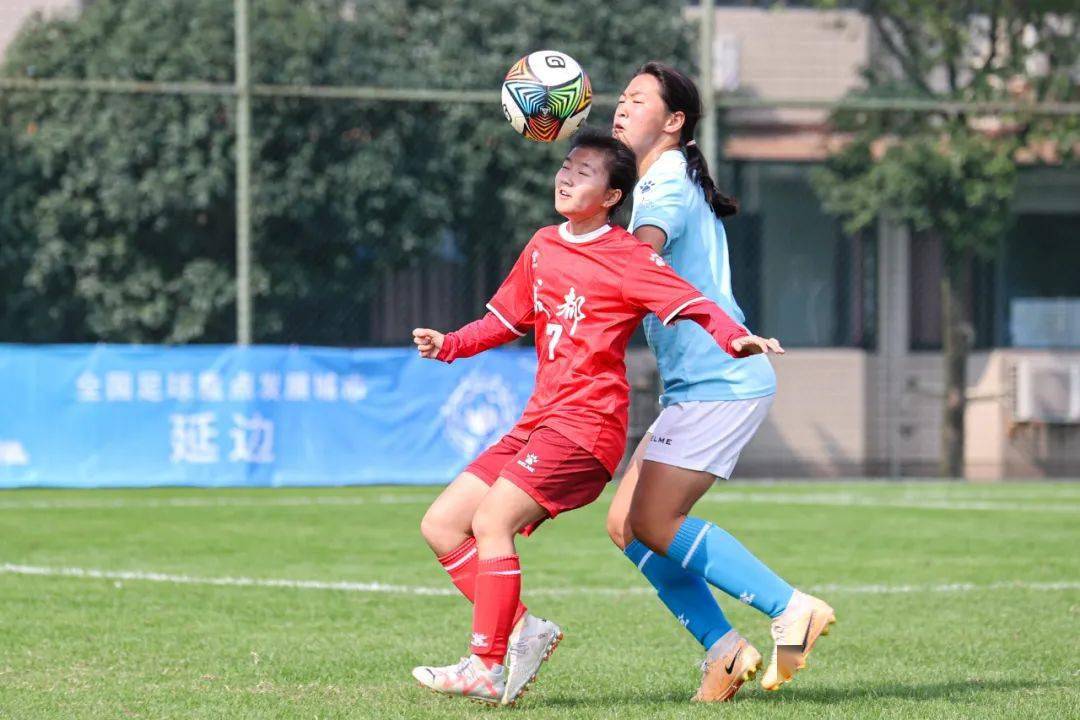 中国女足备战全力以赴，为国争光不忘初心